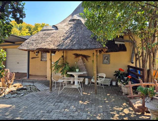 4 BEDROOM HOUSE FOR SALE IN MEYERHOF